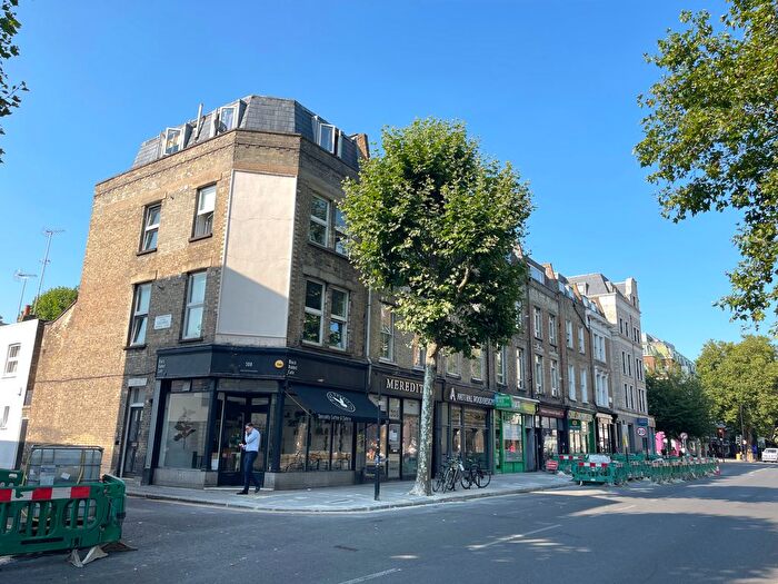 2 Bedroom Flat To Rent In Old Brompton Road, Earls Court, London, SW5