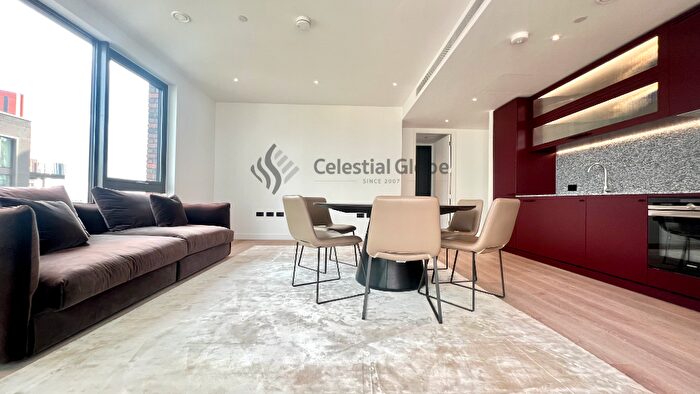 2 Bedroom Apartment To Rent In Viaduct Gardens, London, SW11