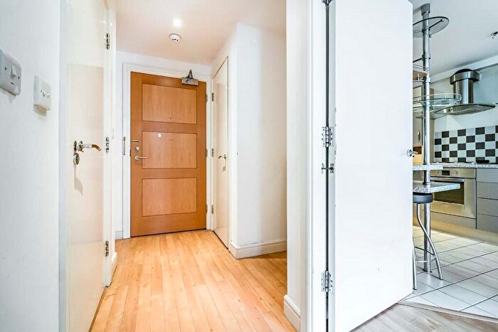 1 Bedroom Apartment To Rent In Whitworth Street West, Manchester, M1