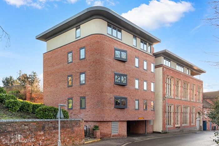 3 Bedroom Flat For Sale In Apartment, Rectory Place, Wylds Lane, Worcester., WR5