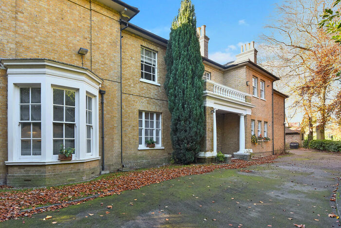 2 Bedroom Apartment To Rent In Beech House Rayleigh Road Shenfield, CM13