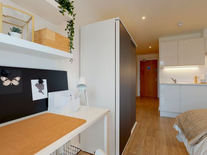 1 Bedroom Studio To Rent In London Road, Newcastle Under Lyme, ST5