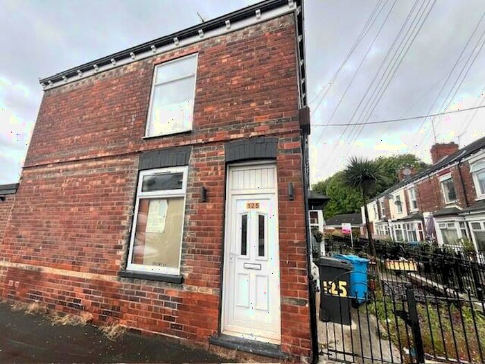 2 Bedroom Terraced House To Rent In Sculcoates Lane, Hull, HU5