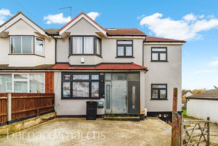 5 Bedroom Semi Detached House For Sale In Dibdin Close, Sutton, SM1