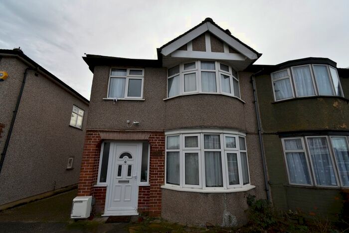 4 Bedroom End Of Terrace House To Rent In Eastcote Lane, South Harrow, Harrow, HA2