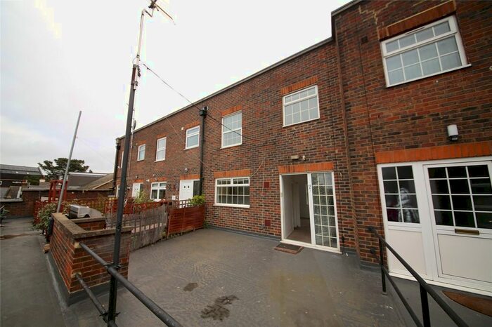2 Bedroom Maisonette To Rent In Kings Parade, King Street, Stanford-Le-Hope, Essex, SS17
