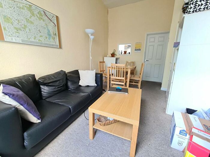 1 Bedroom Flat To Rent In Camden Road, Camden Town, NW1