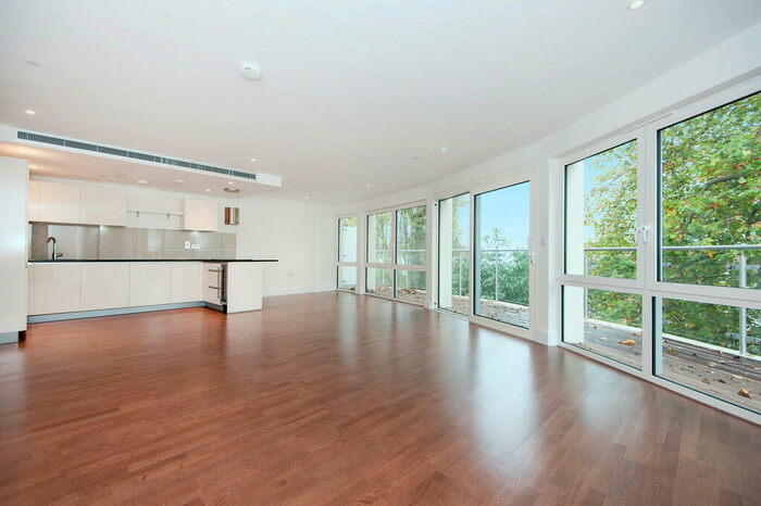 2 Bedroom Apartment To Rent In Henry Macaulay Avenue, Kingston Upon Thames, KT2