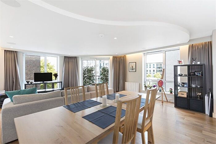 2 Bedroom Flat To Rent In Godfree Court, Long Lane, London, SE1