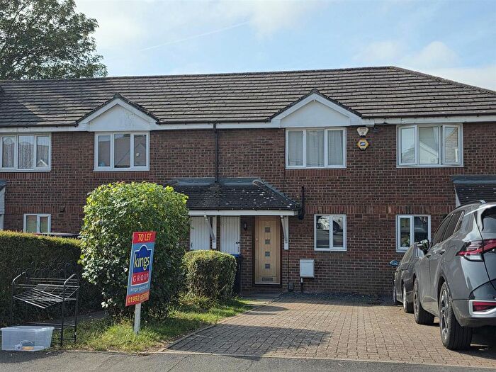 2 Bedroom Property To Rent In Windsor Wood, Waltham Abbey, EN9
