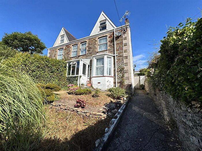 4 Bedroom Semi Detached House For Sale In St. Georges Hill, Perranporth, TR6