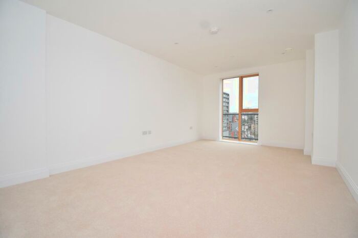 2 Bedroom Flat To Rent In Wellington Street London, SE18