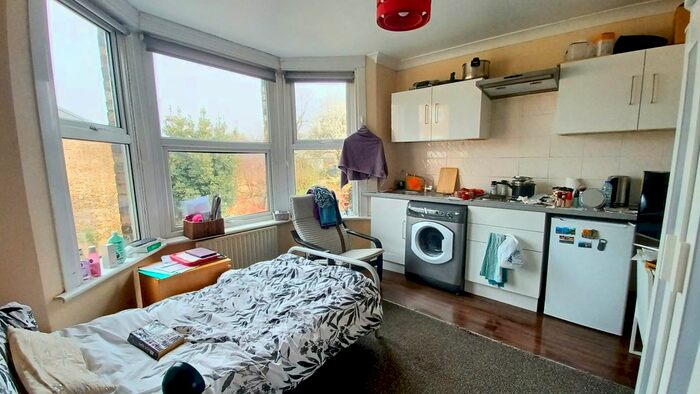Studio To Rent In Church Lane, London, N8