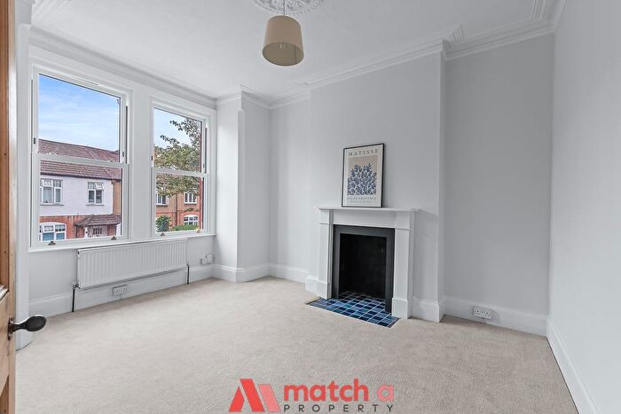 2 Bedroom Maisonette To Rent In Junction Road, Ealing, W5
