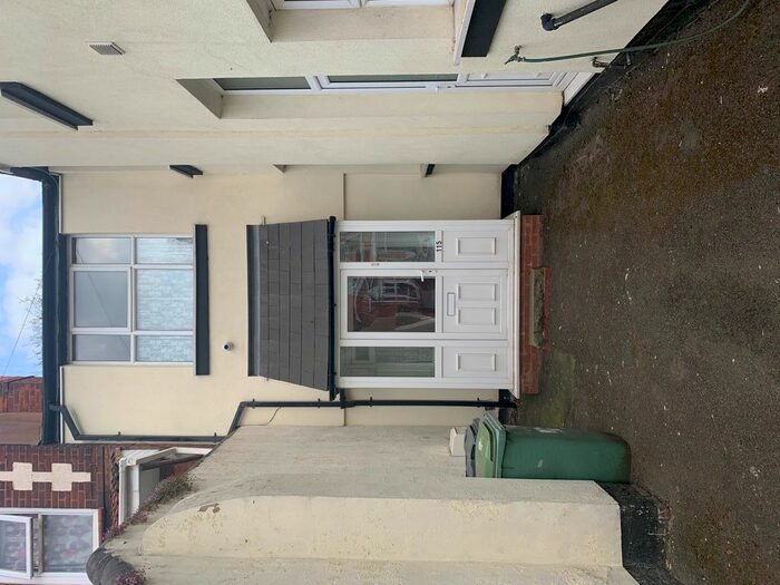 3 Bedroom Semi-Detached House To Rent In Sandwell Street, Walsall, WS1