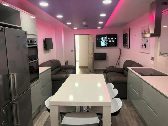 5 Bedroom Terraced House To Rent In Hubert Road, Selly Oak, Birmingham, B29