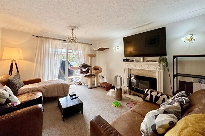 5 Bedroom Detached House For Sale In Charlotte Close, Talbot Village, Poole, BH12