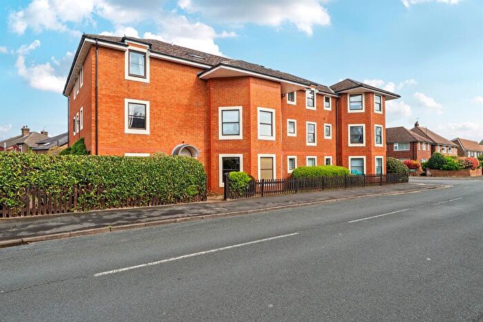 1 Bedroom Flat For Sale In Norfolk Road, Maidenhead, SL6
