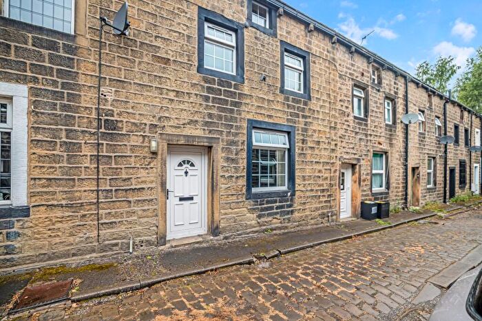 1 Bedroom Terraced House For Sale In Harker Street, Sutton-in-Craven, North Yorkshire, BD20