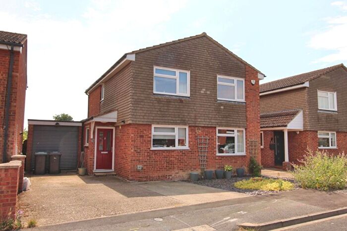 4 Bedroom Detached House For Sale In The Ridgeway, Potton, Sandy, SG19