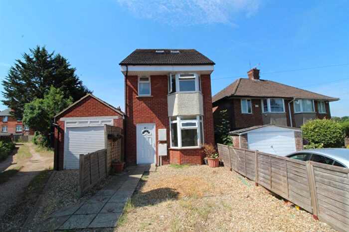 3 Bedroom Detached House To Rent In Kingsley Road, Northampton, NN2