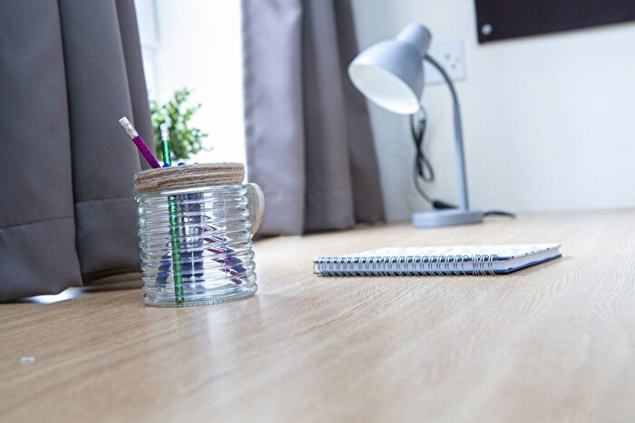 1 Bedroom Flat To Rent In Wood Side Street, Loughborough, LE11