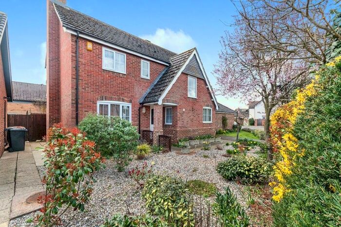 4 Bedroom Detached House For Sale In Hermitage Gardens, Cotton End, Bedford, Bedfordshire, MK45