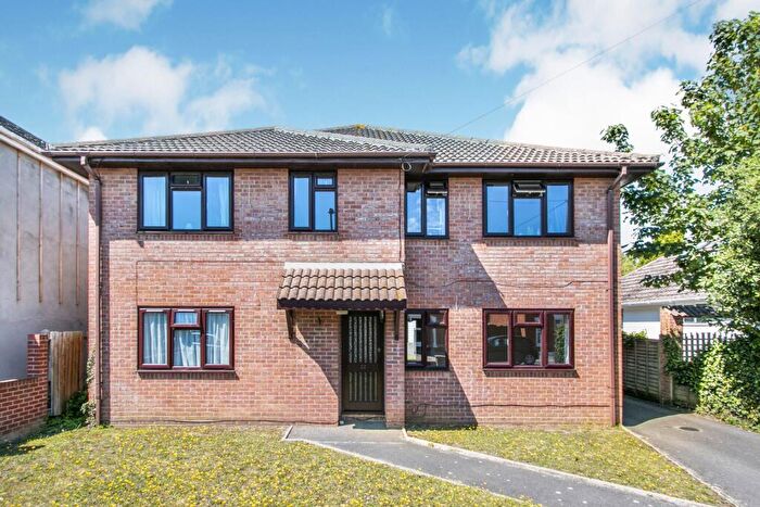 1 Bedroom Flat To Rent In Christchurch, BH23