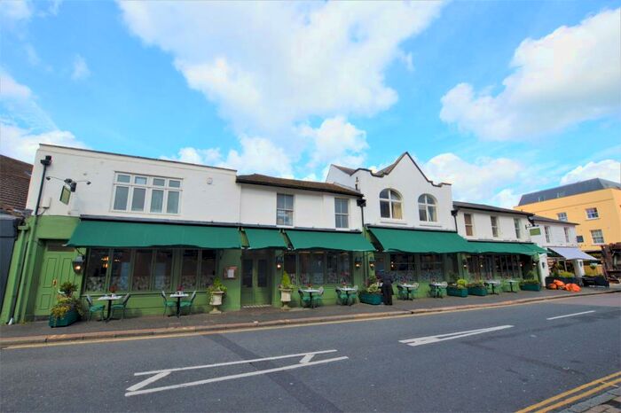 2 Bedroom Flat To Rent In Verulam Road, St Albans, AL3