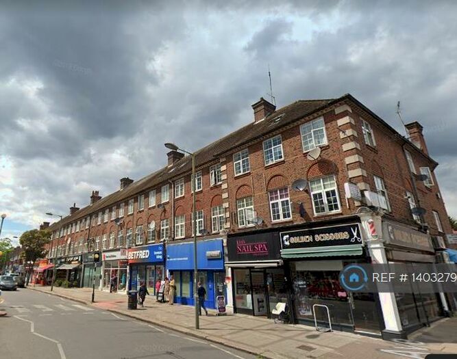 4 Bedroom Flat To Rent In Parade Mansions, London, NW4