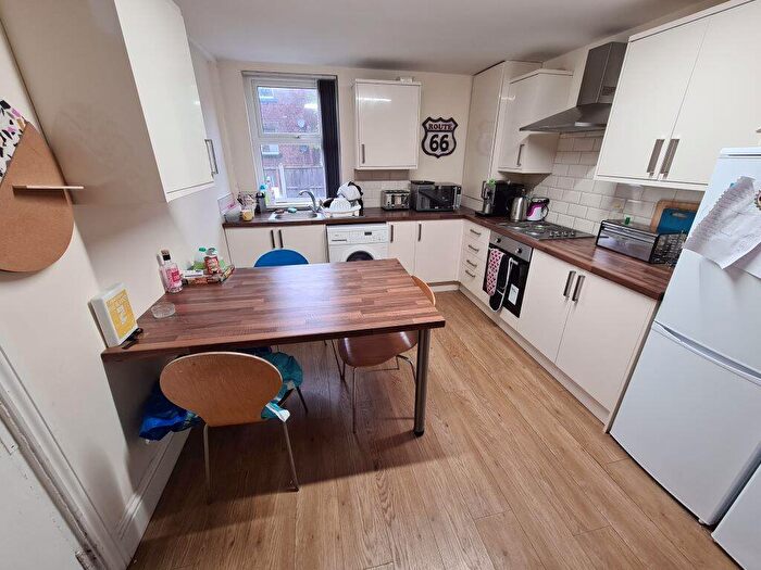 6 Bedroom House To Rent In Norwood Terrace, Leeds, LS6