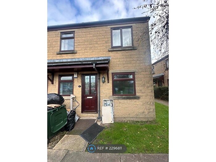2 Bedroom Terraced House To Rent In Churchfields, Bradford, BD2