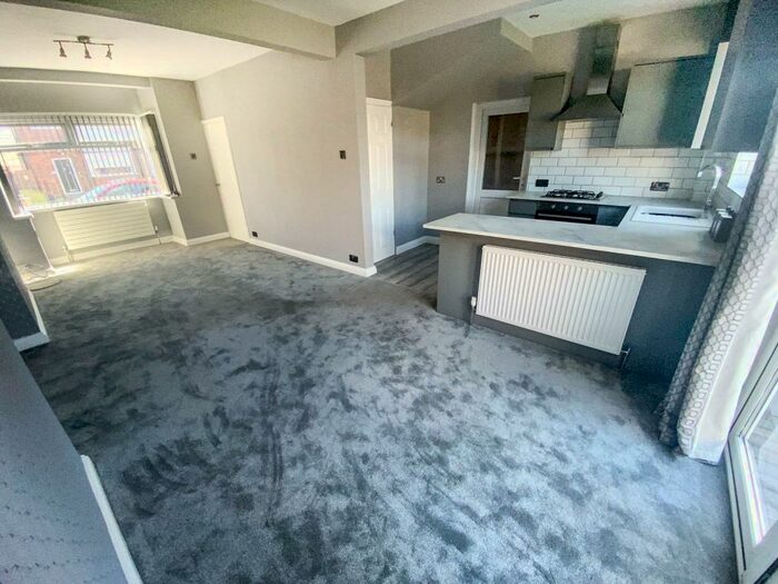 3 Bedroom House To Rent In Leyland Road, Leicester, LE3