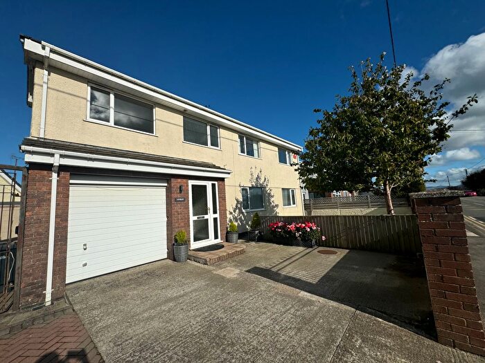 3 Bedroom Detached House To Rent In Llangefni Road, Benllech, LL74