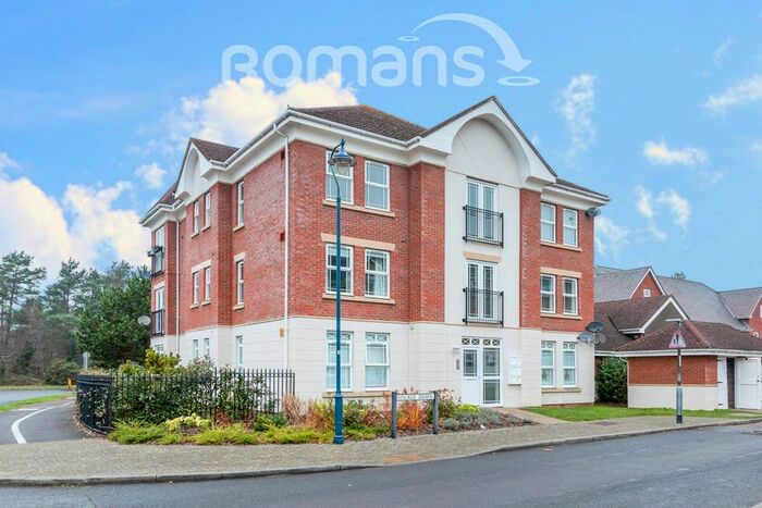2 Bedroom Flat To Rent In Stickle Down, Deepcut, Camberley GU16