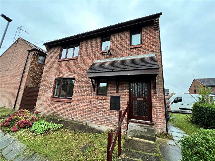 1 Bedroom Flat To Rent In Ashlea Close, Selby, YO8