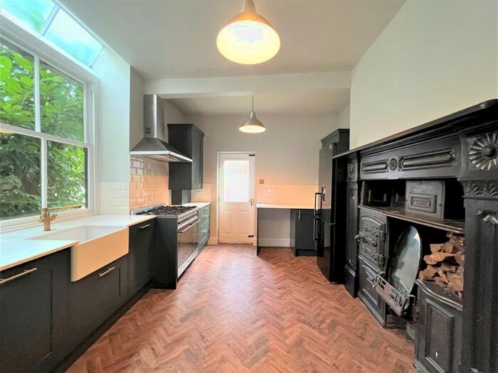 3 Bedroom Terraced House To Rent In Moorfield Road, Salford M6