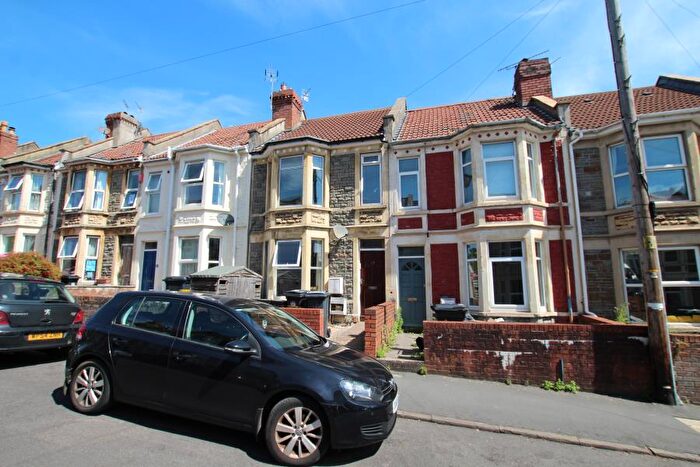1 Bedroom Flat To Rent In Douglas Road - Horfield, BS7