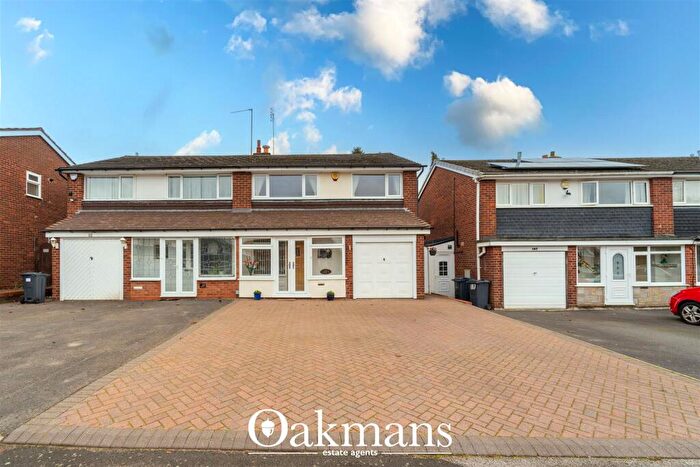 3 Bedroom Semi Detached House For Sale In Arosa Drive, Birmingham, B17