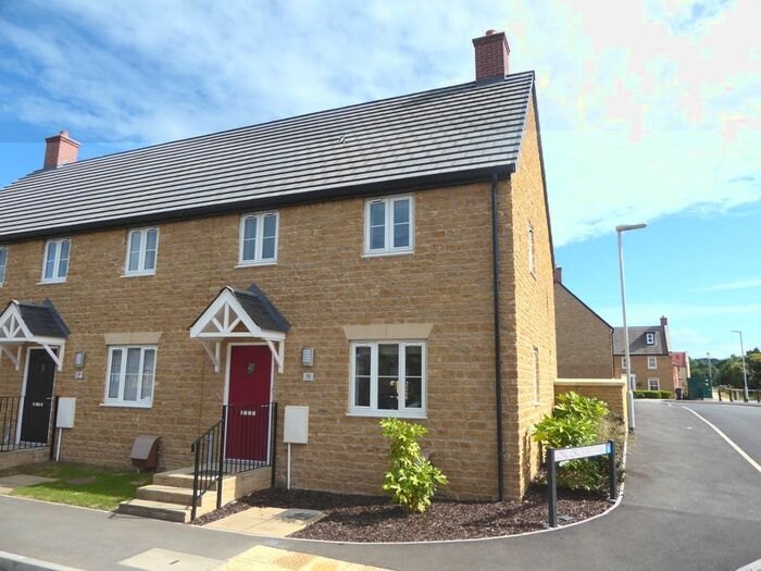2 Bedroom End Of Terrace House To Rent In Water Street, Martock, TA12