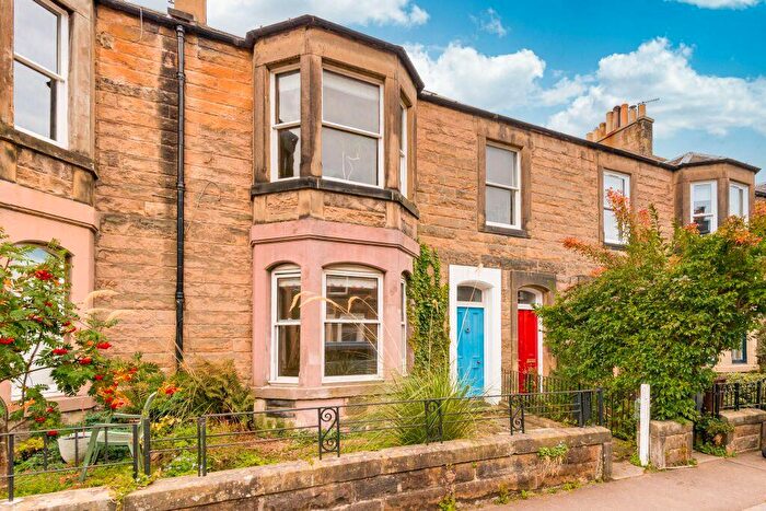 1 Bedroom Flat For Sale In Hollybank Terrace, Edinburgh, EH11