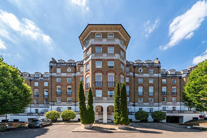 2 Bedroom Flat For Sale In Chapman Square, London, SW19