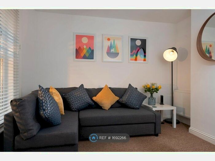 3 Bedroom Terraced House To Rent In Bramshott Road, Southsea, PO4