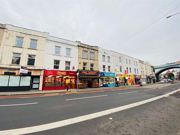 5 Bedroom Flat To Rent In B, Cromwell Road, St Andrews, BS6