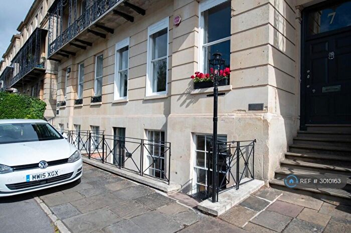 2 Bedroom Flat To Rent In Lansdown Place, Cheltenham, GL50
