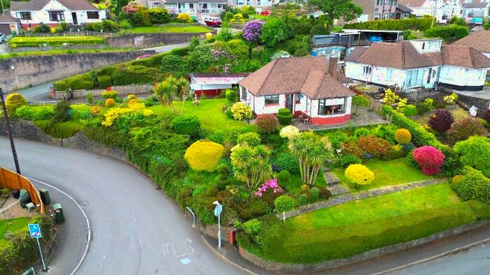 2 Bedroom Detached House For Sale In Park Road, Newbridge, NP11