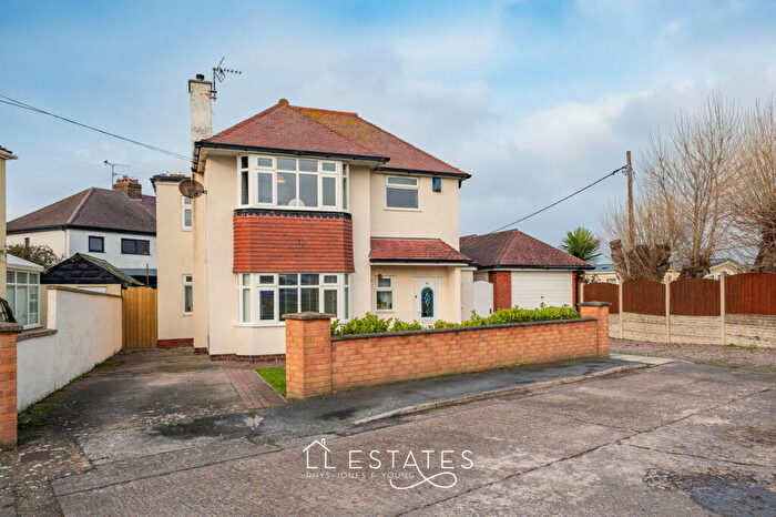 4 Bedroom Detached House For Sale In Victoria Road West, LL19