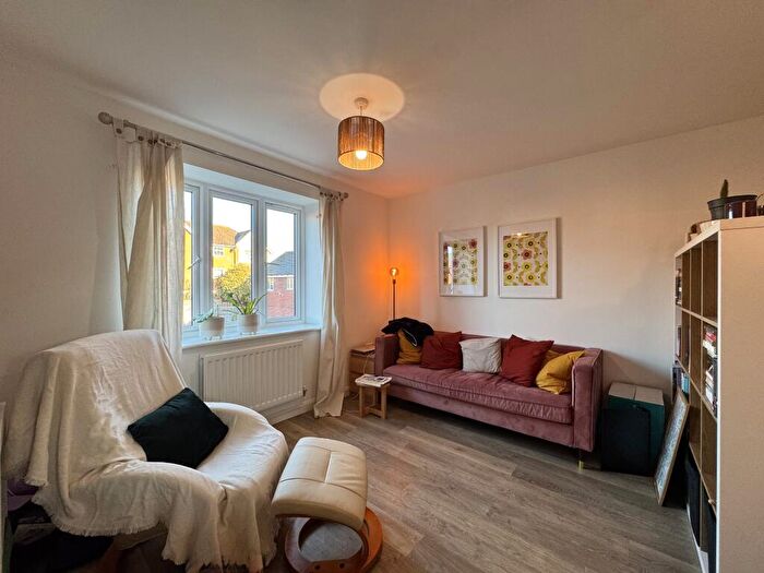 2 Bedroom Apartment To Rent In Cavendish Drive, Locks Heath, SO31