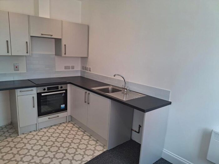 1 Bedroom Apartment To Rent In High Street, Newport, PO30