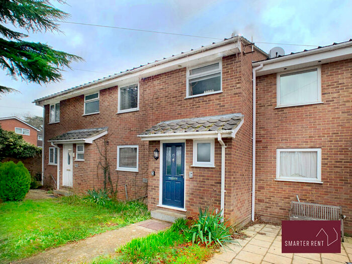 3 Bedroom Terraced House To Rent In In The Ray, Berkshire, SL6